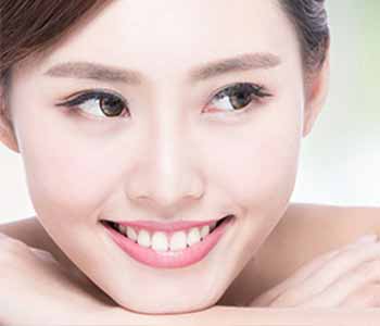 Dentist in Philadelphia, PA offers teeth whitening with the KöR Deep Bleaching System